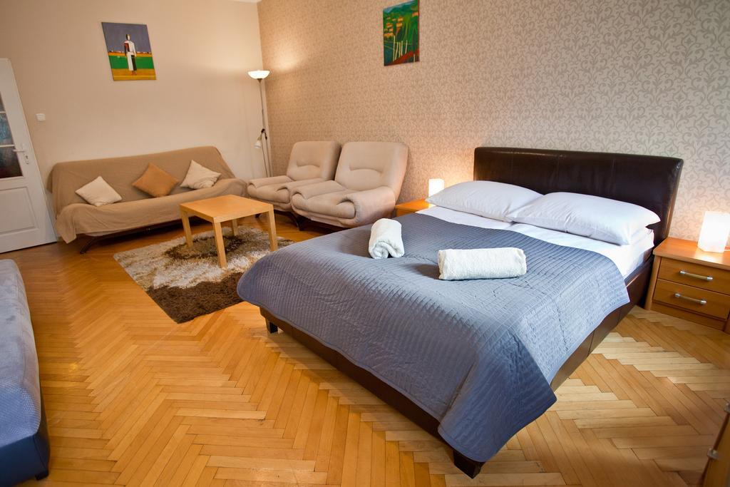 P&J Apartamenty Grodzka Krakau Buitenkant foto